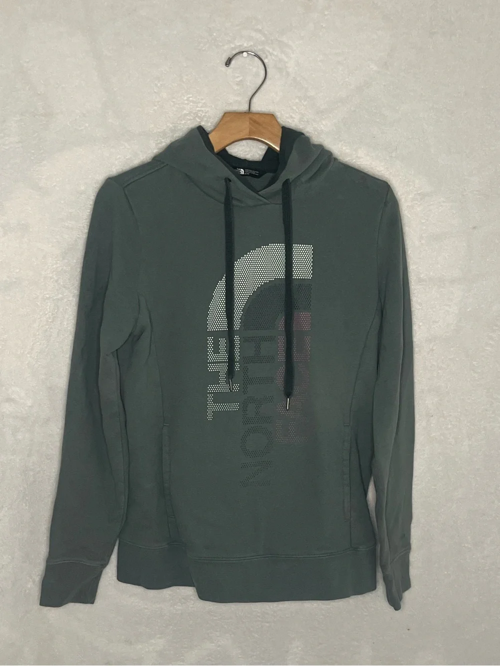 The North Face Women's Size M Olive Green Graphic Pullover Hoodie - Picture 1 of 4